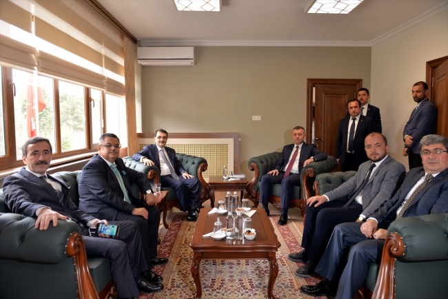 Bakan Dönmez: Devraldığımız bayrağı daha ileri taşıyacağız